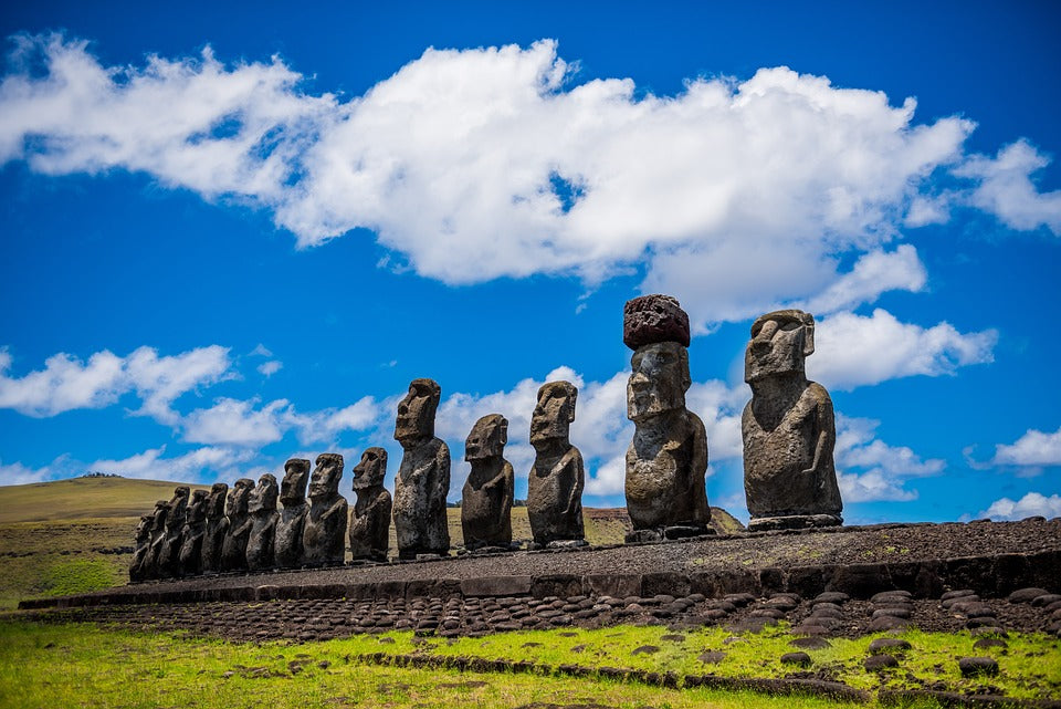 Statue na Uskršnjem ostrvu koje se zovu moai figure